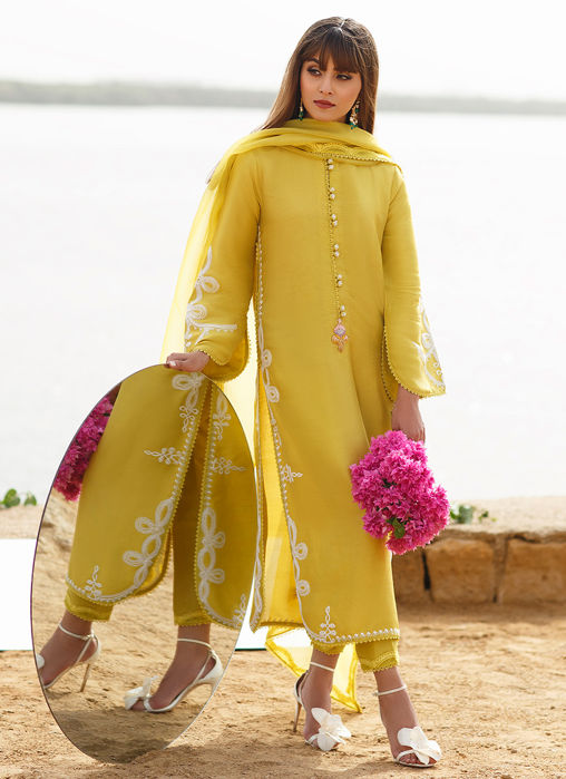 Picture of Nashi Green Column Shirt With Dupatta