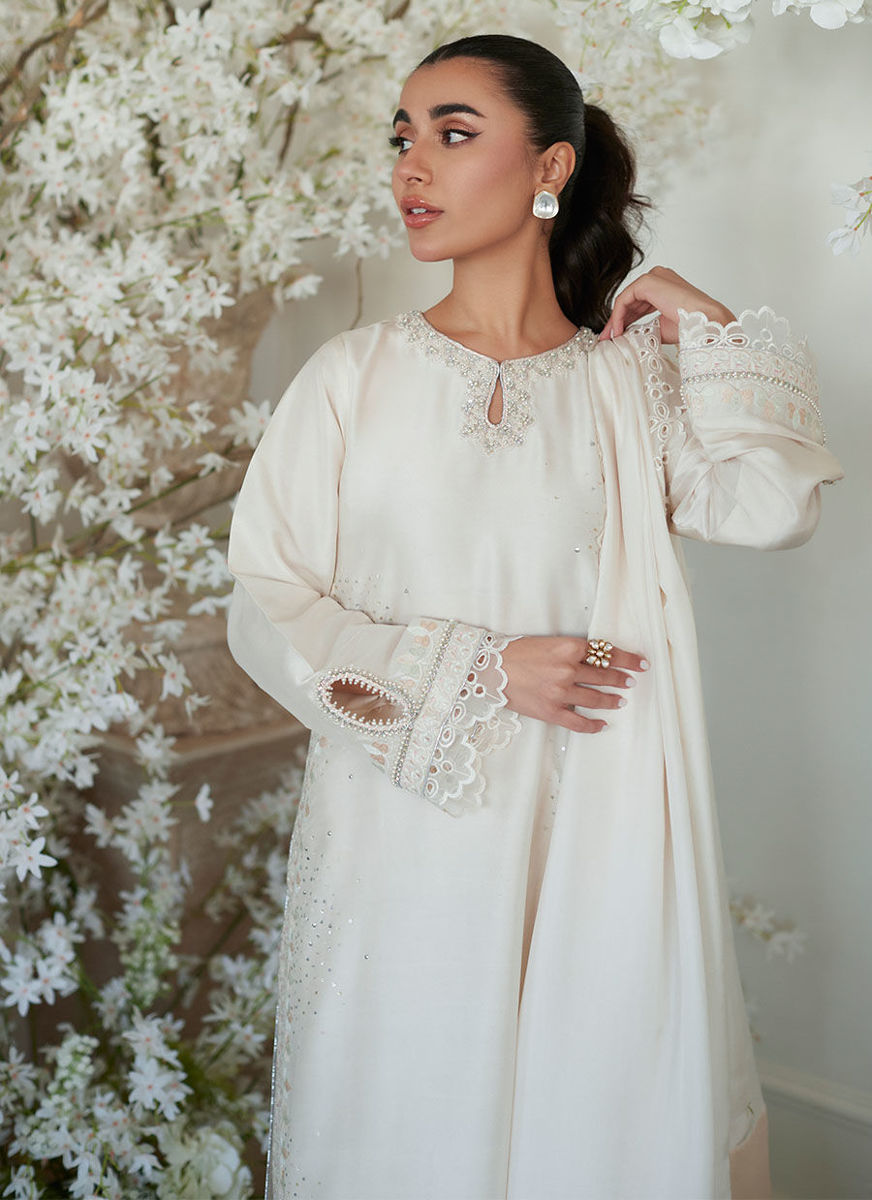 Sika Ivory Shirt And Dupatta