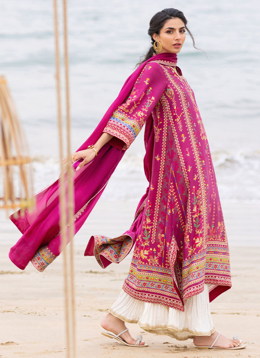Aelia Magenta Kurta And Dupatta