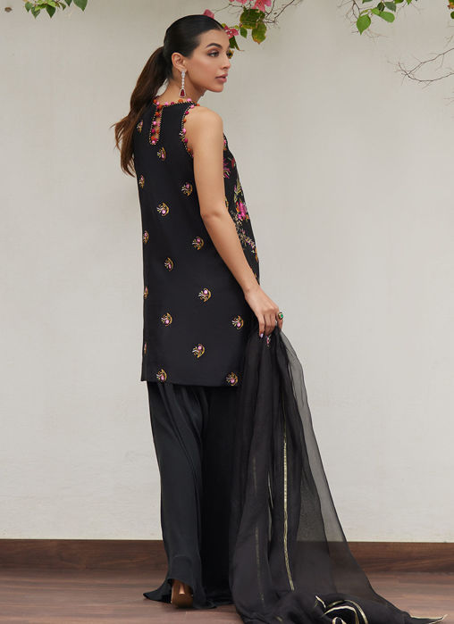 Siya Black Embroidered Shirt And Dupatta