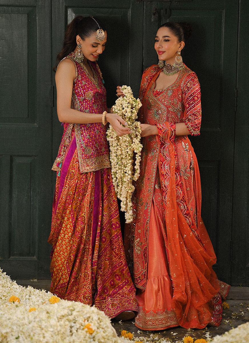 Sereia Coral Angharkha With An Embellished Dupatta
