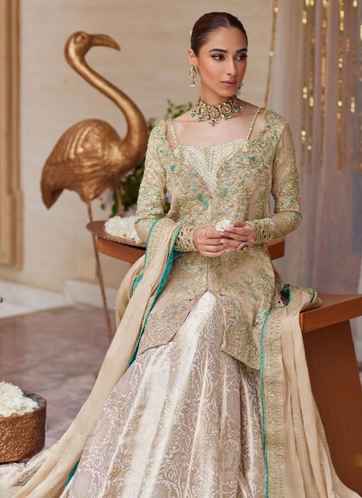 Vyara Gold Jacket And Lehenga