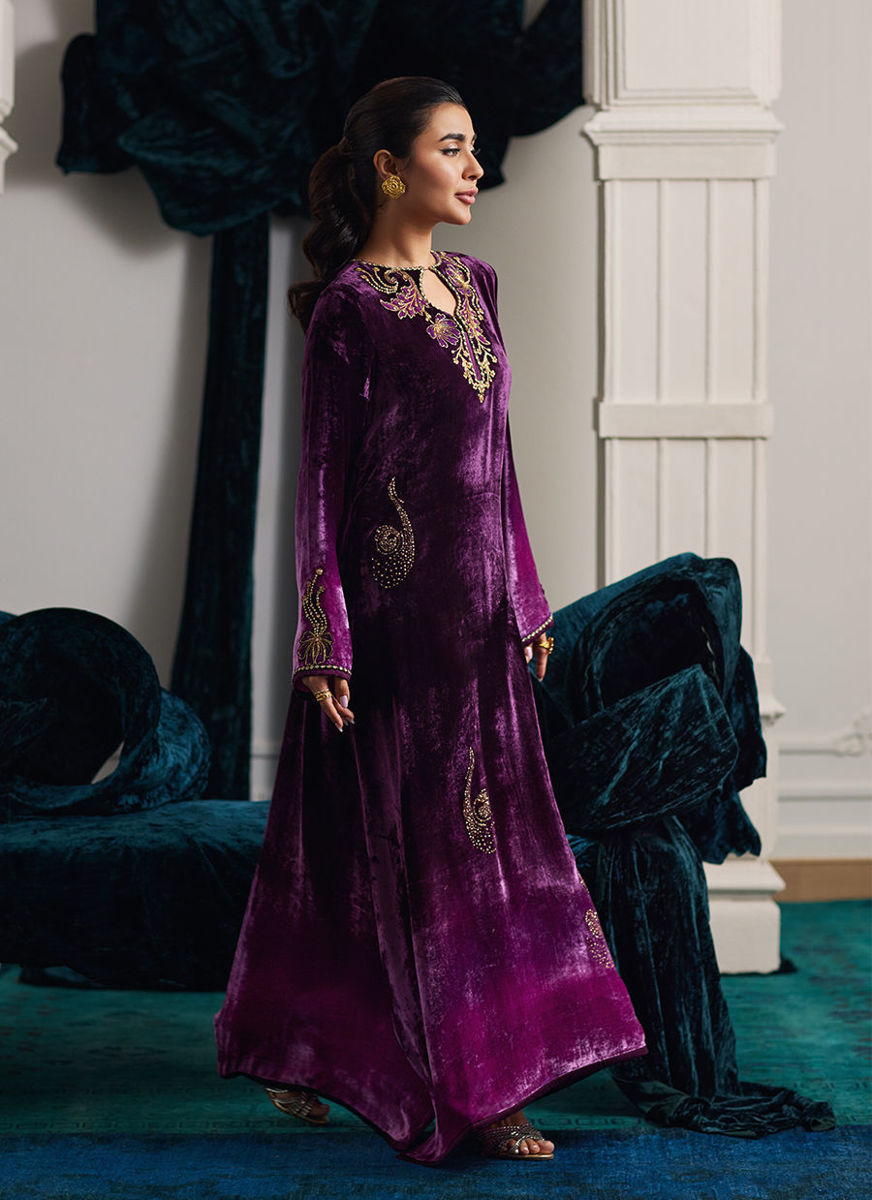 Nia Ombre Velvet Kaftan with pants and dupatta