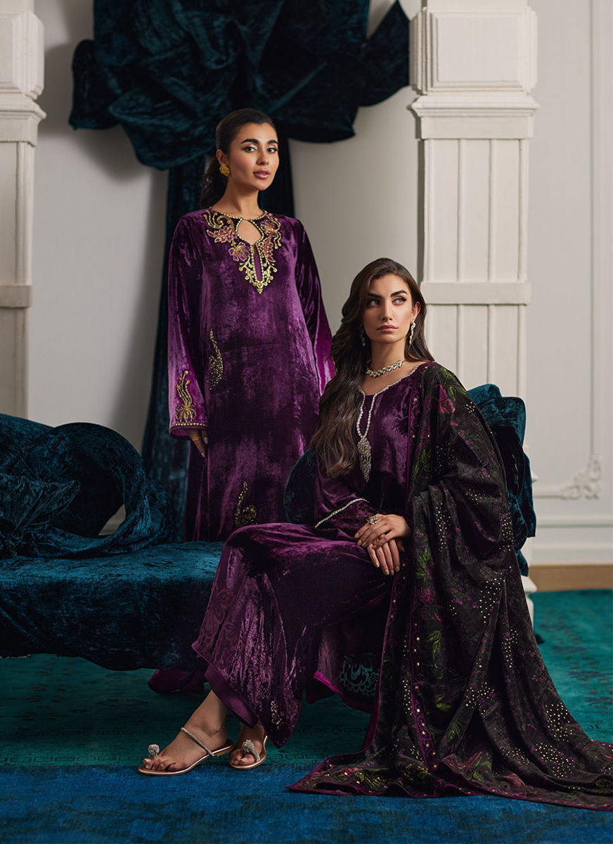 Nia Ombre Velvet Kaftan with pants and dupatta