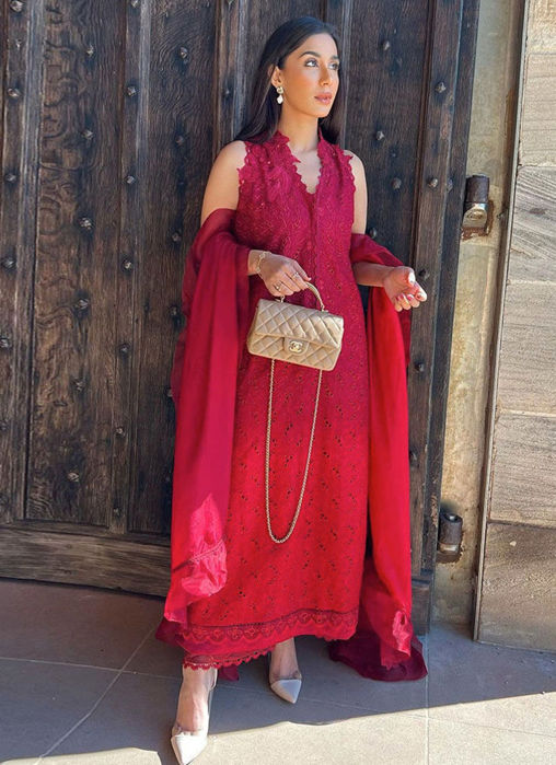 Picture of Sara Zahid In Saleh Scarlett