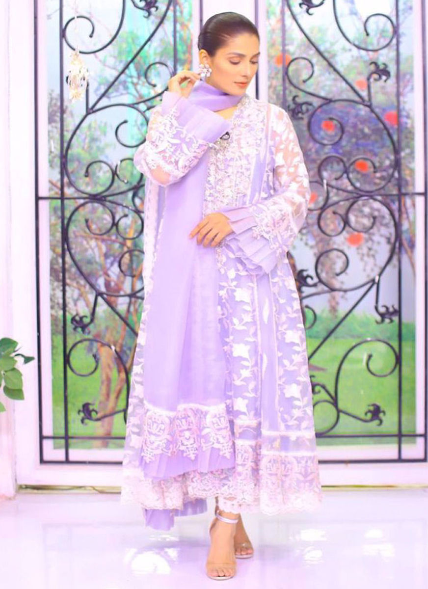 Ayeza Khan In A Powder Blue Hand Embellished #FTA Outfit