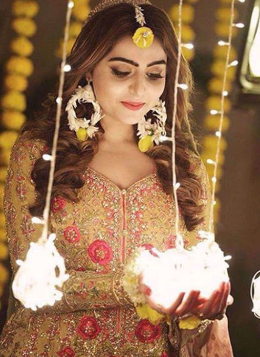 Glowing In A #FTA Ensemble