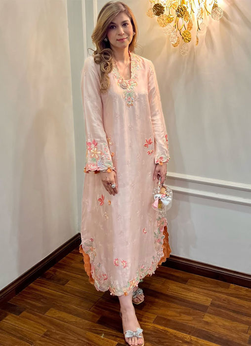 Picture of Sana Malik in Raya Melon Kaftan