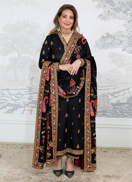 Picture of Mirea Black Shirt And Miniature Chaadar