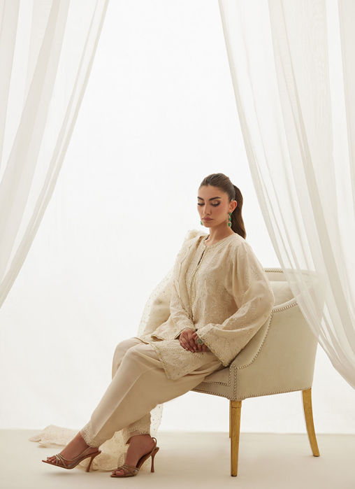 Mavi Ivory Shirt And Dupatta