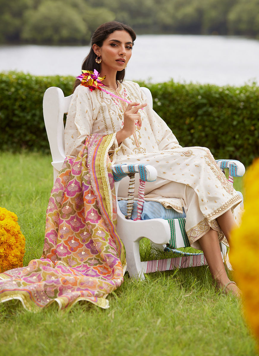 Ember Ivory Kurta And Dupatta