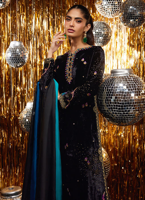 Masika Black Shirt And Dupatta