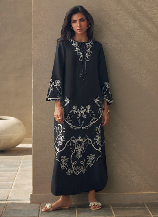 Picture of Serai Black Silk Kaftan