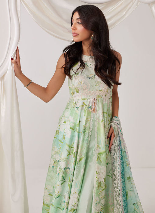 Serenelle Kalidaar and Dupatta