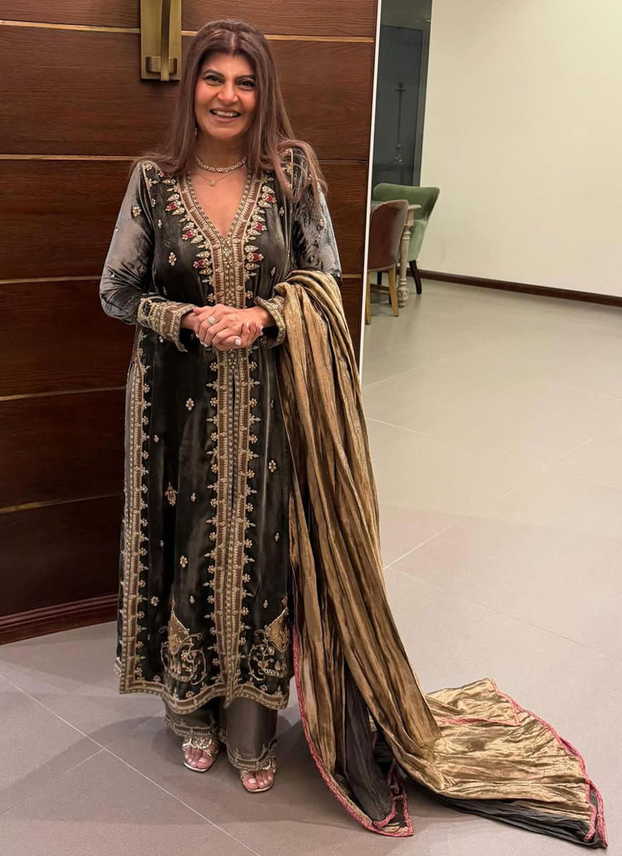 Rubina Ashraf in Sarina Slate ensemble