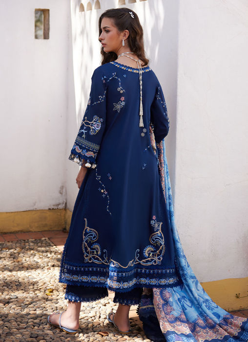 Nia Navy