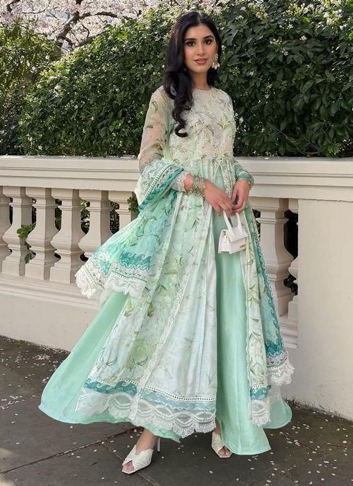 Serenelle Kalidaar and Dupatta