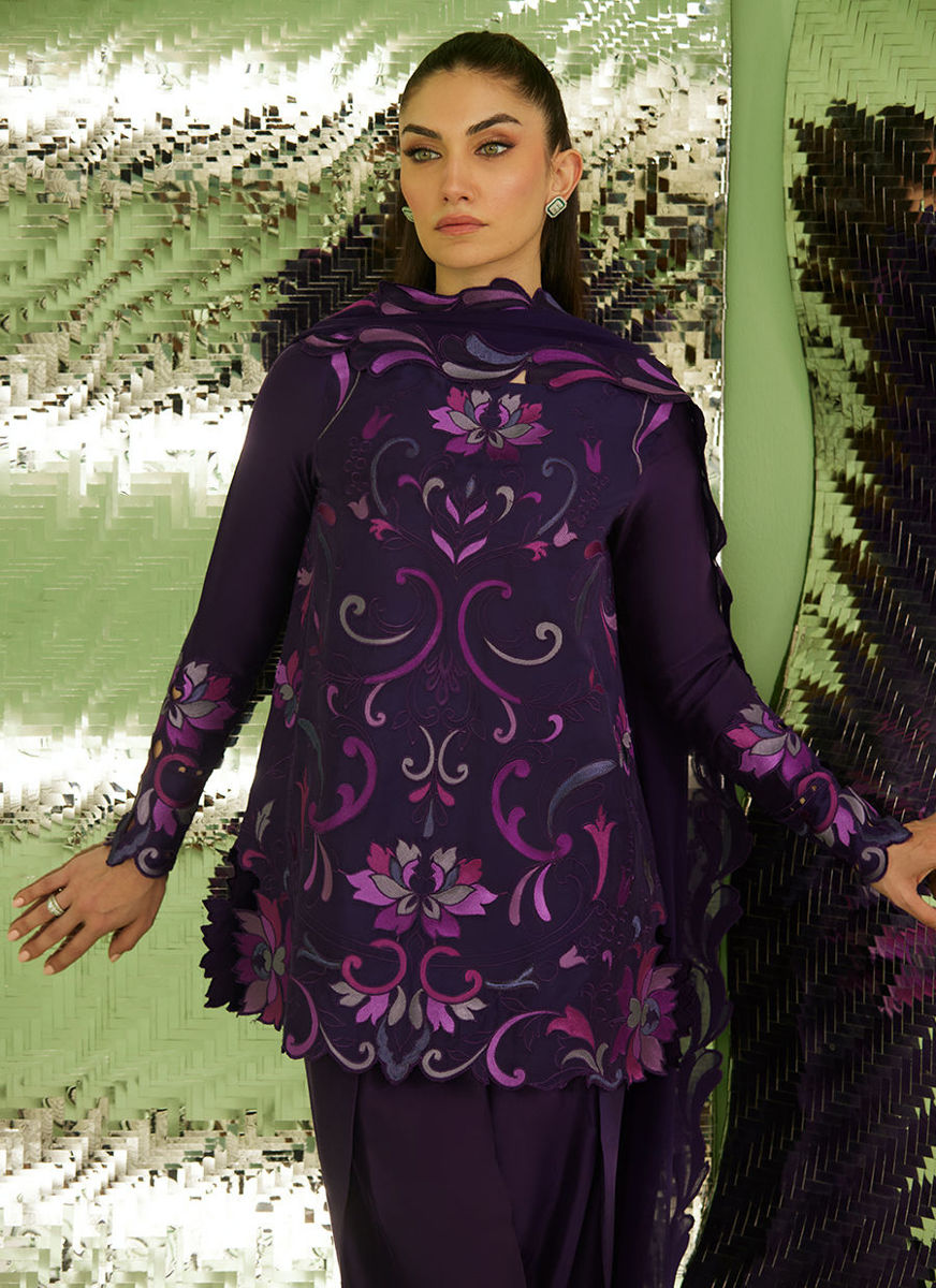 Noir Aubergibe Shirt With Drape Dupatta And Pants