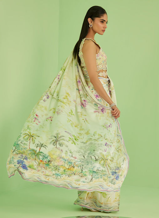 Avery Saree