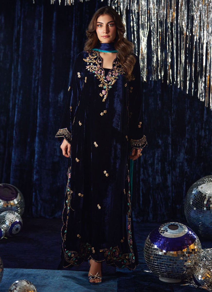 Valeh Navy Shirt And Dupatta with pants