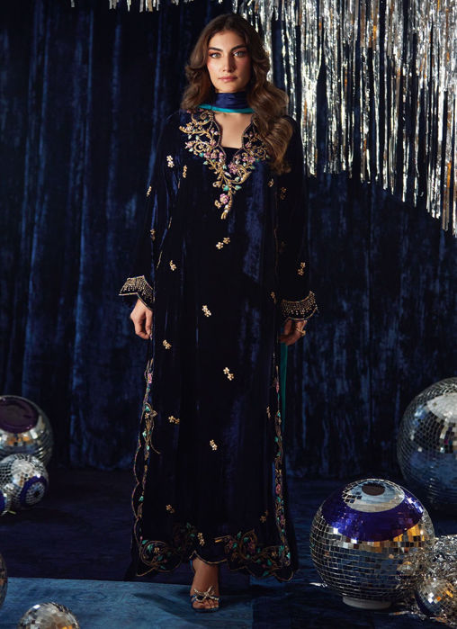 Valeh Navy Shirt And Dupatta with pants