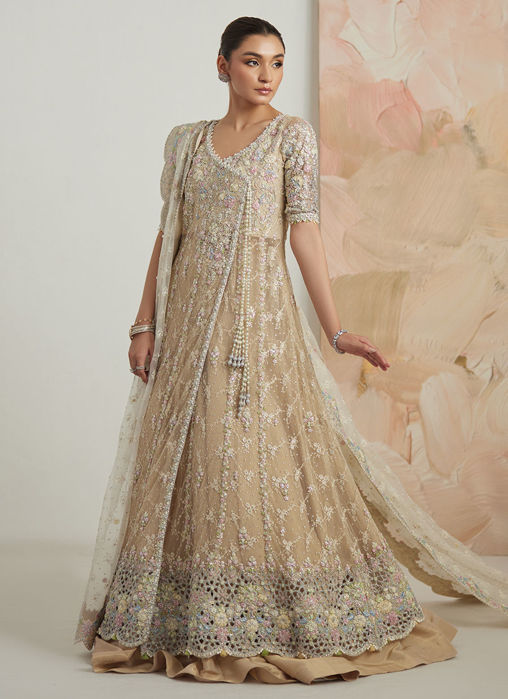 Laura Angrakha And Lehnga