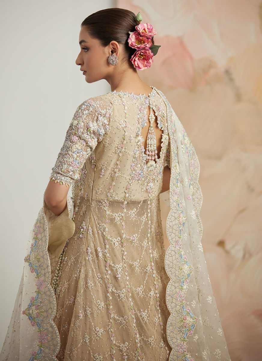 Laura Angrakha And Lehnga